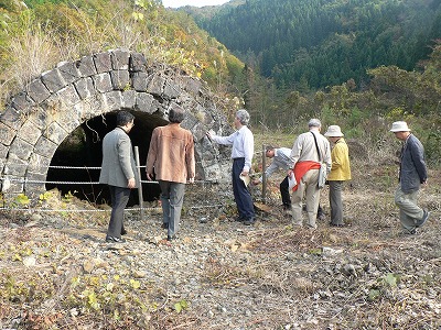 吉岡銅山の遺構